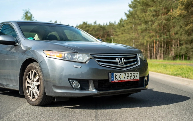 Honda Accord cena 30000 przebieg: 218000, rok produkcji 2009 z Toruń małe 277